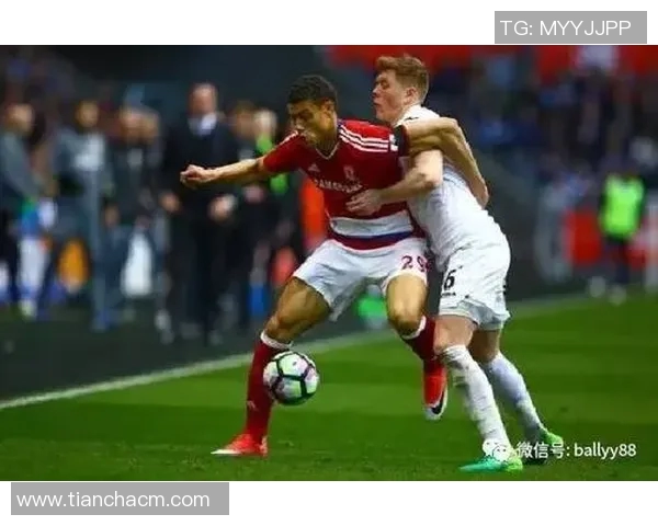 侯城与史云斯的精彩对决揭示了足球战术与团队合作的完美结合